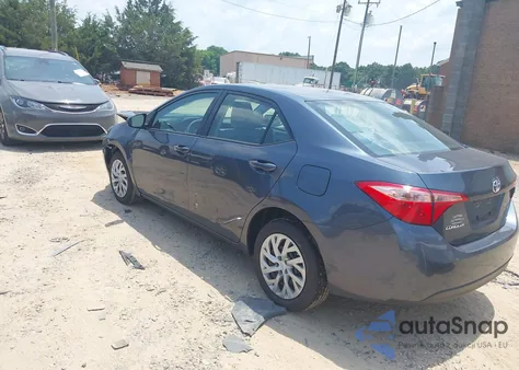 2017 Toyota Corolla Le z USA, uszkodzony, nr VIN 2T1BURHE2HC768730